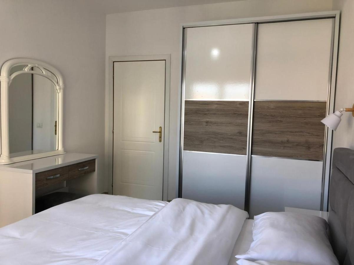 Sunset Apartments Lungomare Vlorë Εξωτερικό φωτογραφία