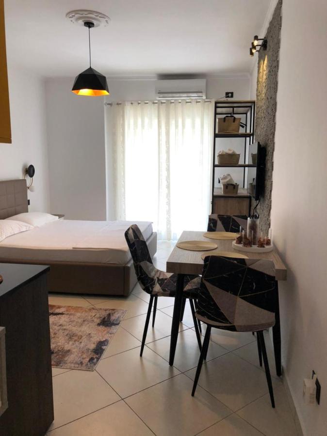 Sunset Apartments Lungomare Vlorë Εξωτερικό φωτογραφία