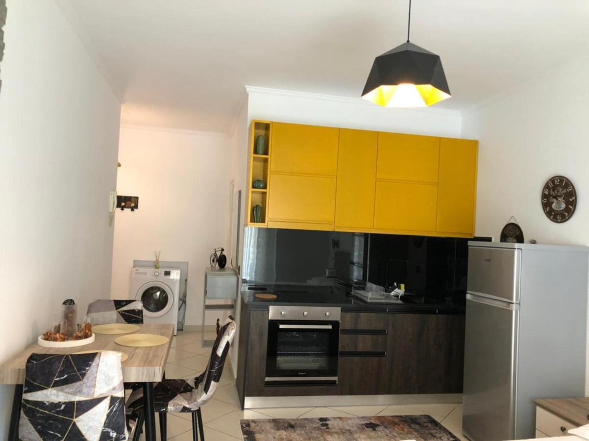Sunset Apartments Lungomare Vlorë Εξωτερικό φωτογραφία