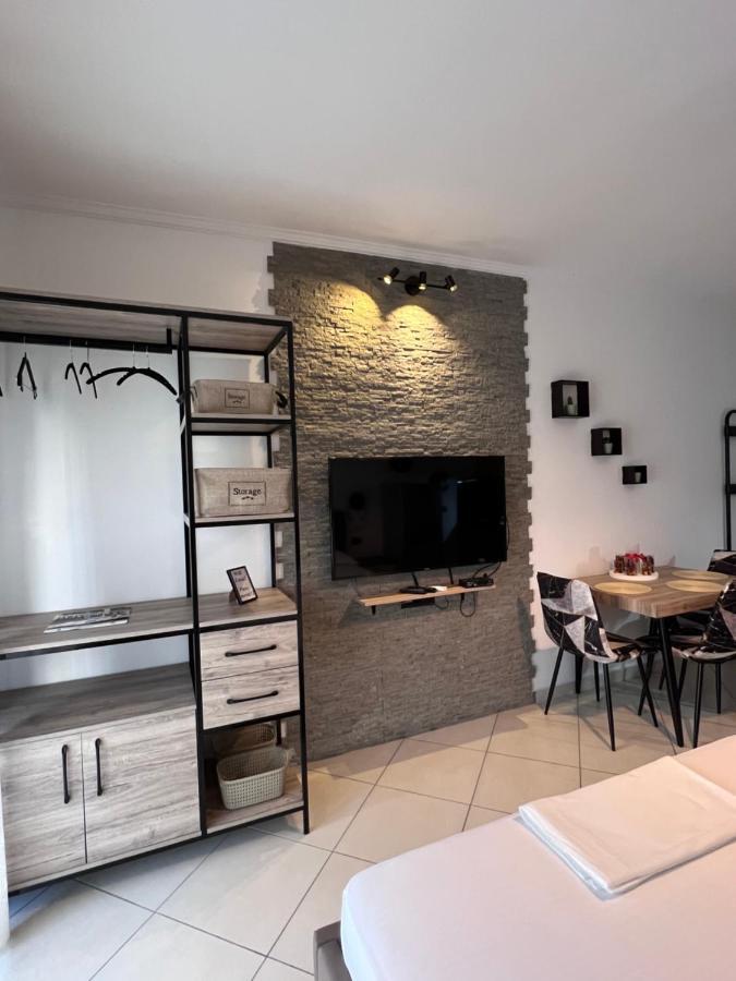 Sunset Apartments Lungomare Vlorë Εξωτερικό φωτογραφία
