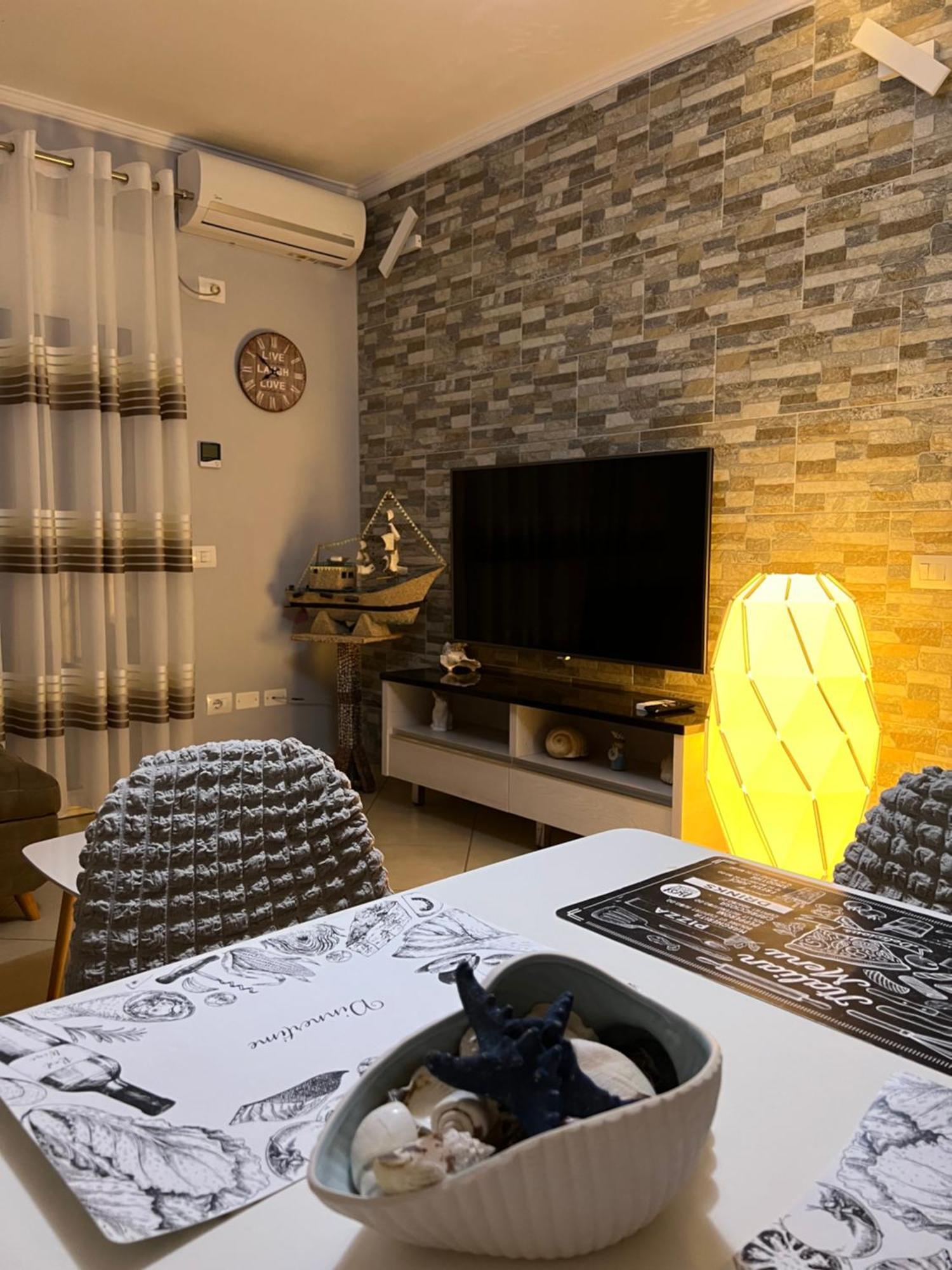 Sunset Apartments Lungomare Vlorë Εξωτερικό φωτογραφία